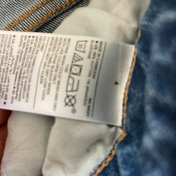 Old Navy Distressed Jean Skirt - Picture 5 of 6